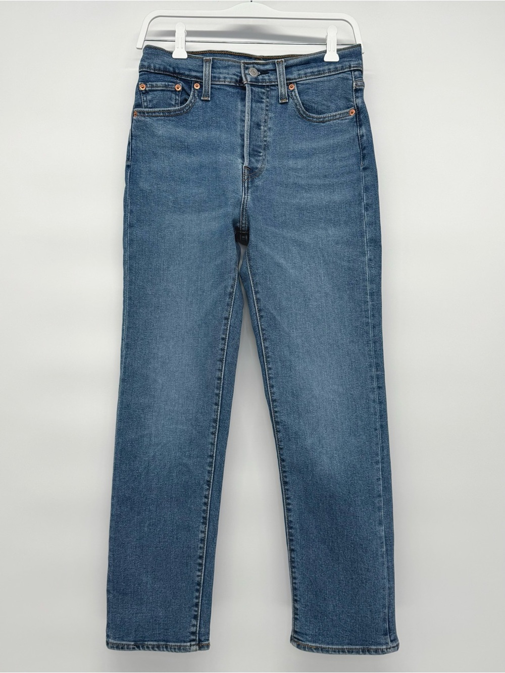Levi’s Wedgie Straight Jeans 28 High Rise Medium Wash Button Fly